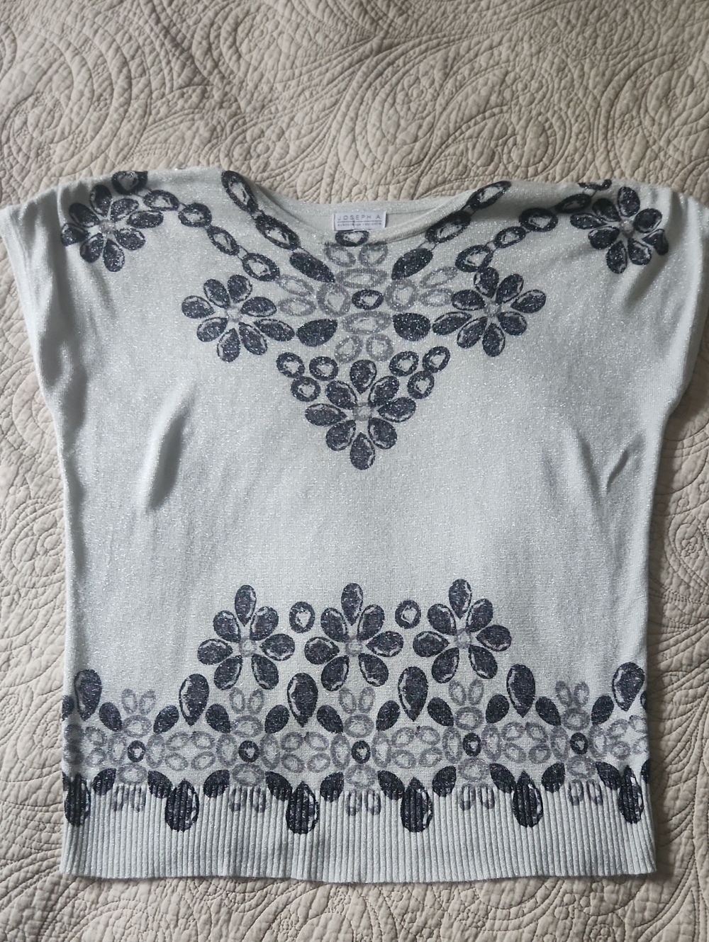 Joseph Abboud Off-White Short-Sleeve Knit Tee with Black Floral Chain Print